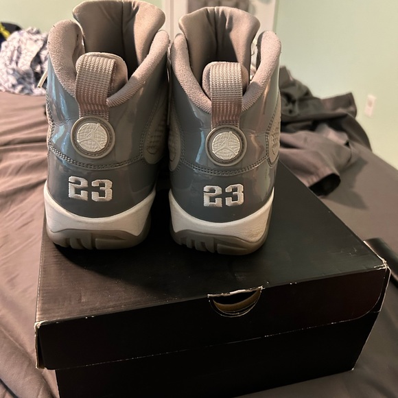 2012 cool grey 9 size 11 - Picture 4 of 5